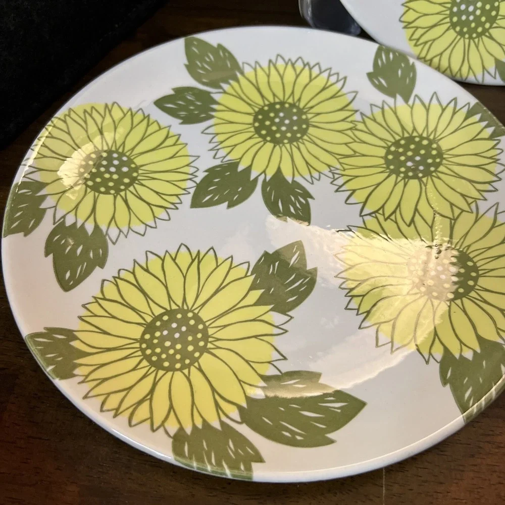 Vintage Royal China Sunflower Pattern Set Of 4 Dinner Plates 10 1/4‎ In